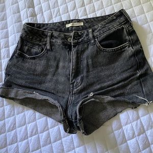 Black Pacsun denim shorts